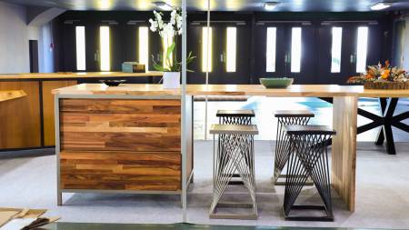 Notre zone d'activité pour ce service Mobilier d'agencement en bois massif pour magasin